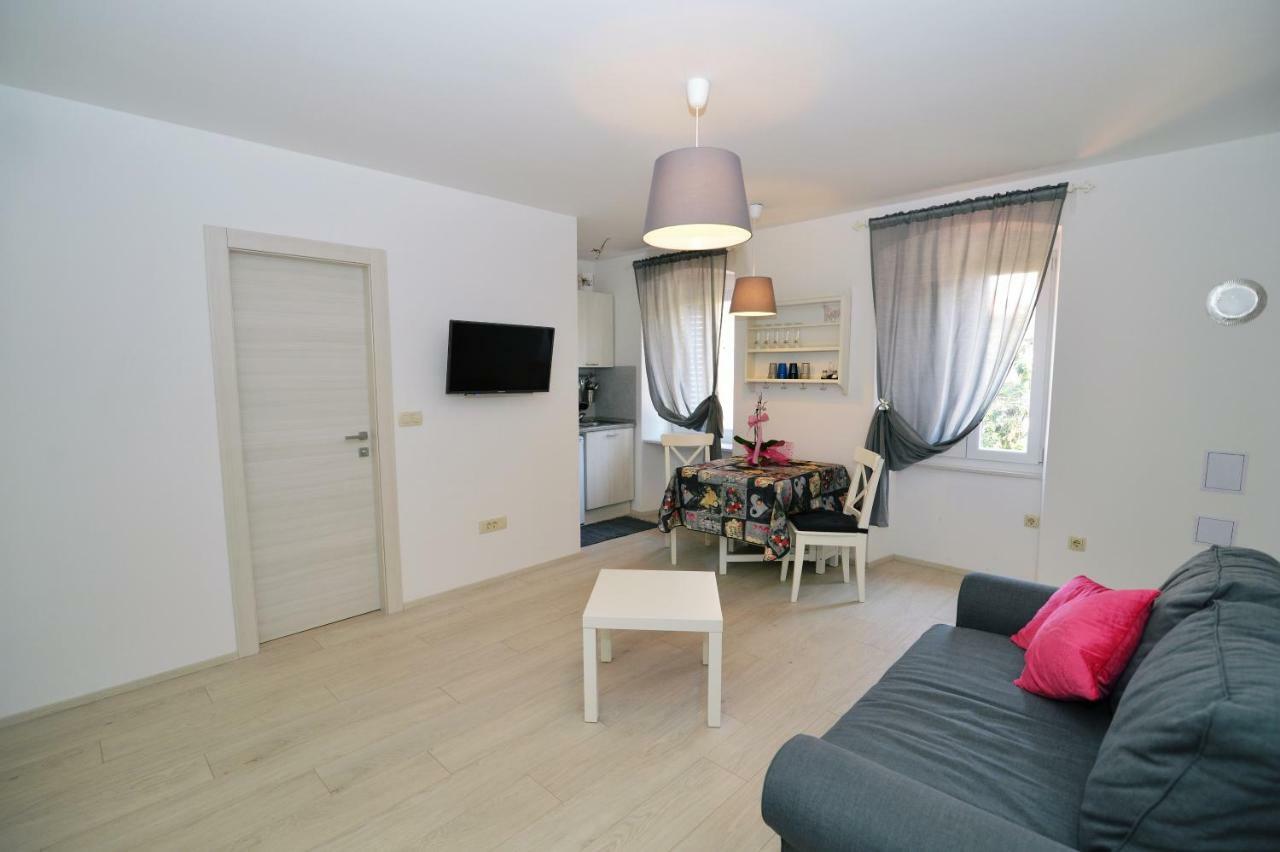 Apartments Knezgrad ลอฟราน ภายนอก รูปภาพ